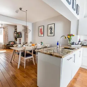  Holiday home 48 Fairfax Street
